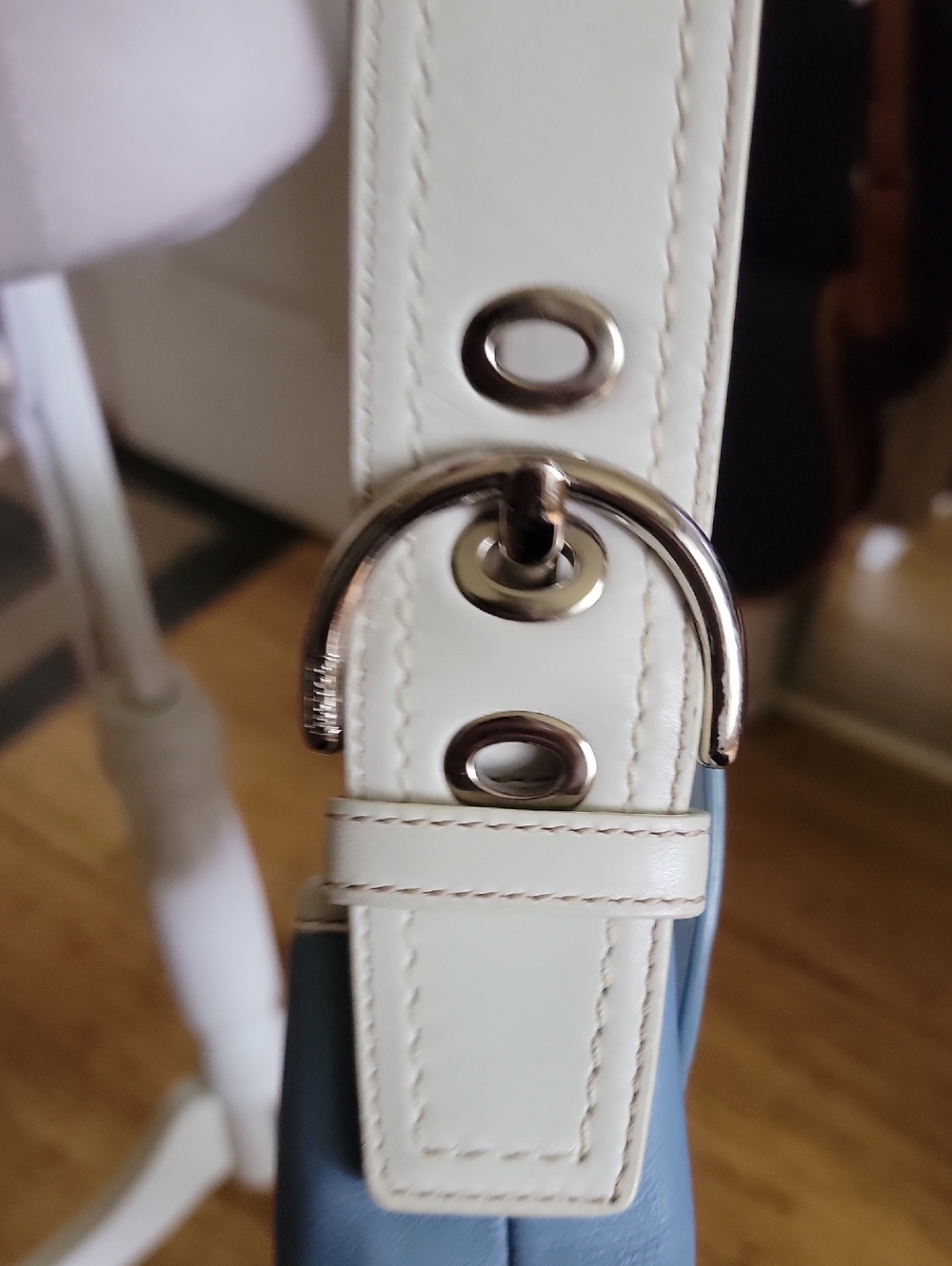 Coach Light Blue and Cream Shoulder Bag - Classic Curved Silhouette - Picture 4 of 14